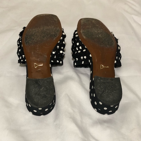 ALEXACHUNG Polka-dot ruffle slides - Picture 6 of 7